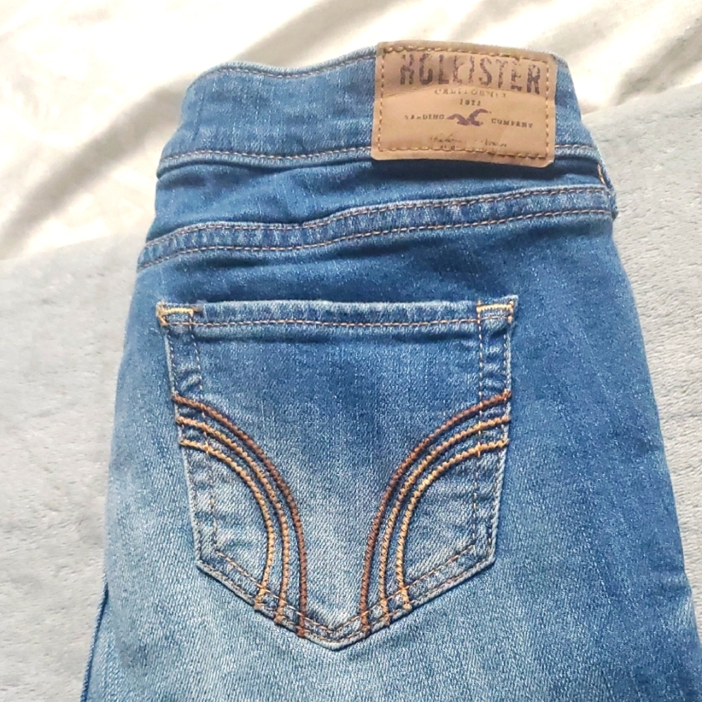 Hollister jeans